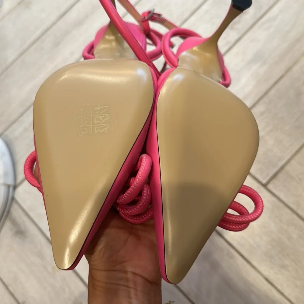 Never worn size 39 Mach and Mach heels - Picture 3 of 3